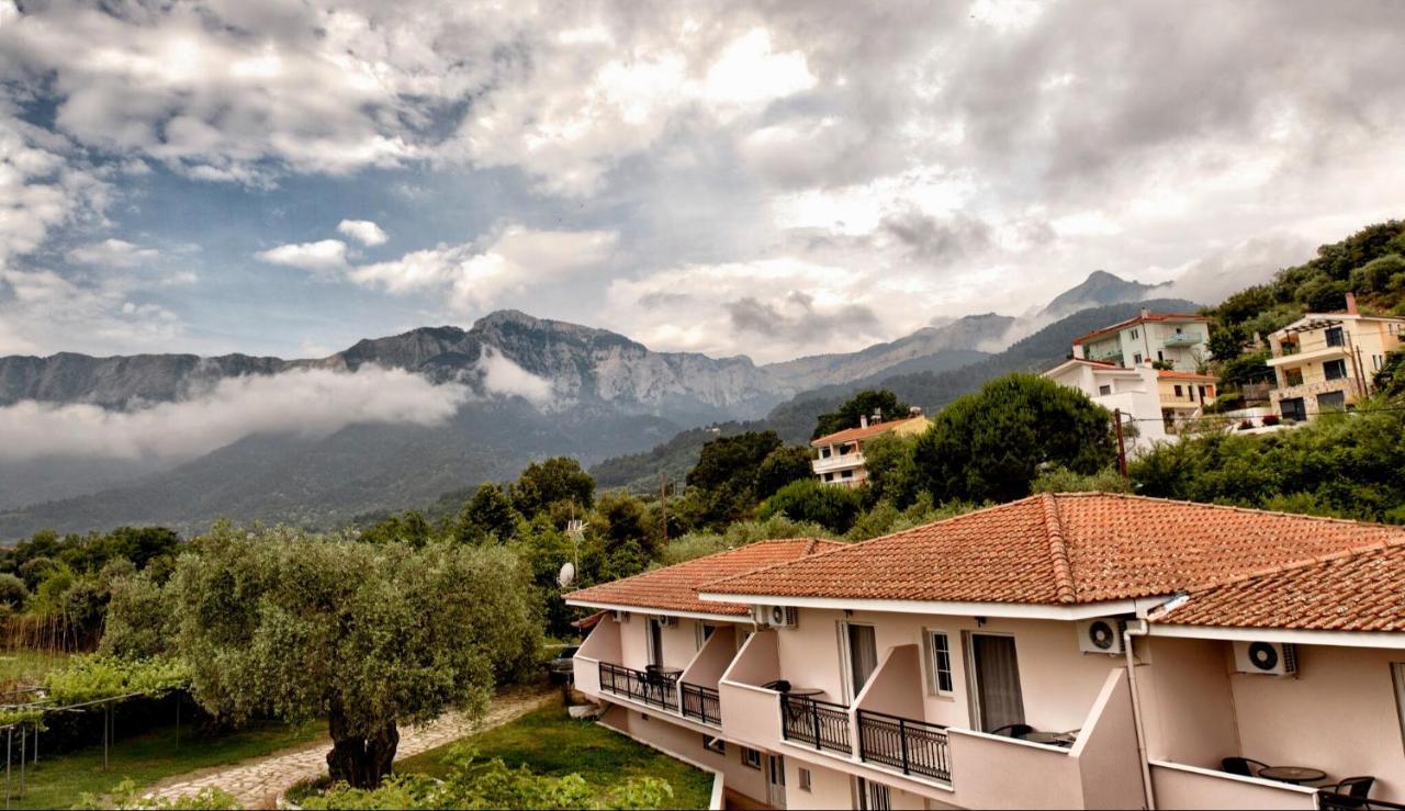Aparthotel Aneton à Chrysi Ammoudia Extérieur photo