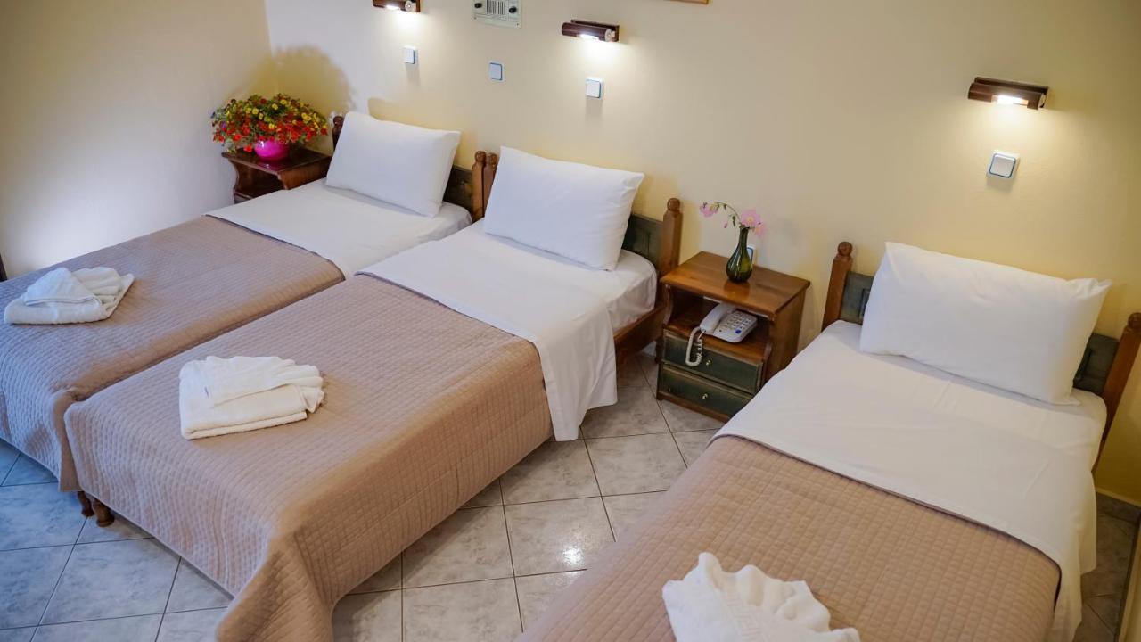 Aparthotel Aneton à Chrysi Ammoudia Extérieur photo